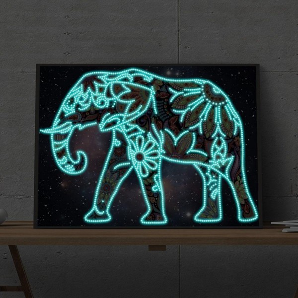 Elefant | Självlysande 30x40cm